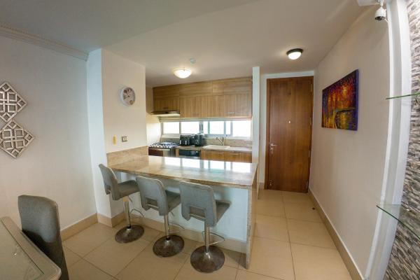 Apartamento frente al mar en playa serena nueva gorgona panamá