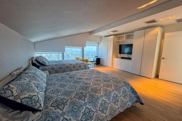 Luxury penthouse in panama city panama