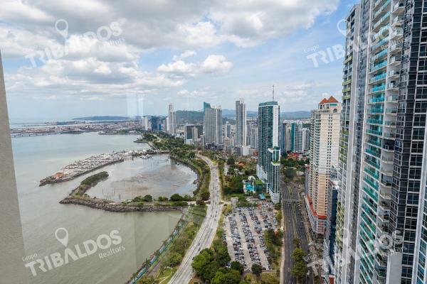 Furnished office for sale bicsa, 455 m² 8 parking