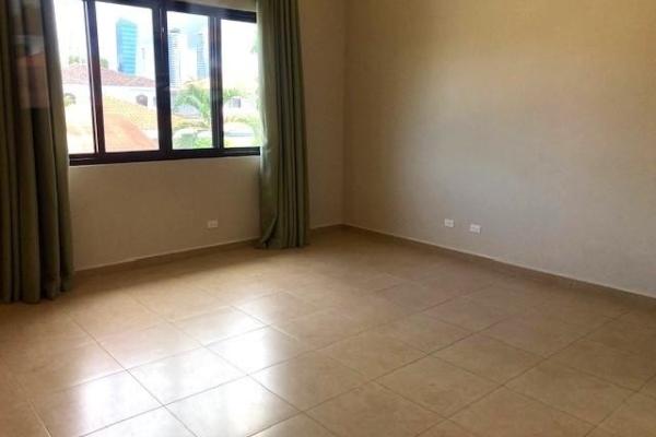 4 bedroom house toscana del este with solar panels