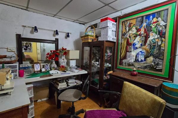 Spacious commercial property