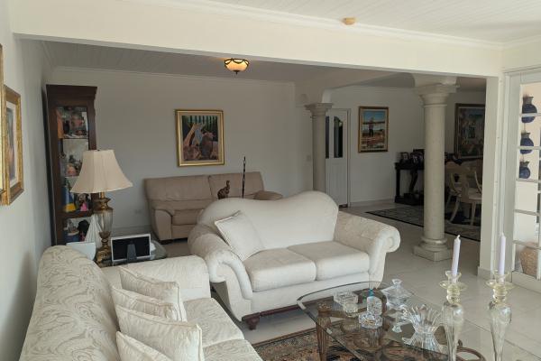 Venta de casa en las cumbres, la meseta