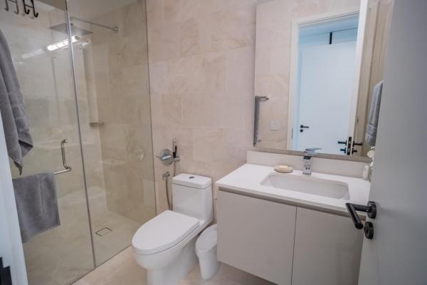 Beach club residences, ocean reef island