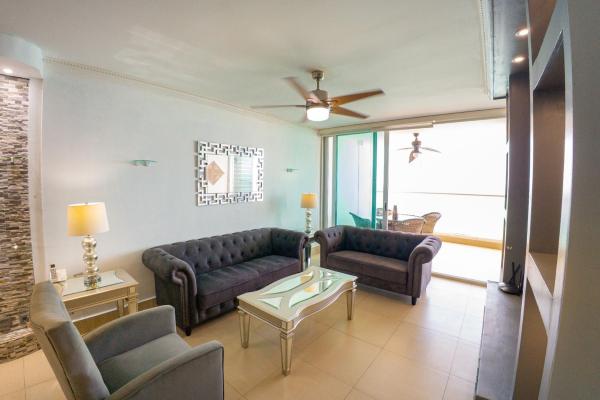 Apartamento frente al mar en playa serena nueva gorgona panamá