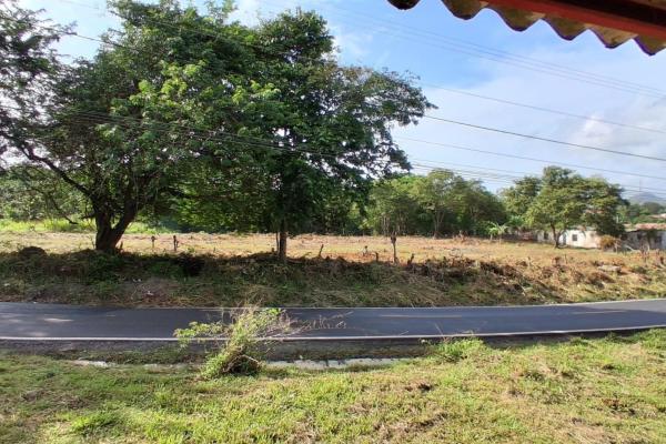 Land for sale, strategic location!
