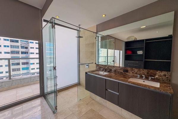 Apartamento en planta alta en punta pacífica, panamá