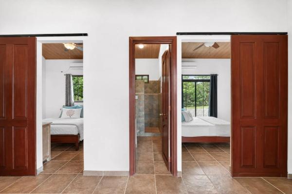 Ocean view villa with 6 apartments and pool