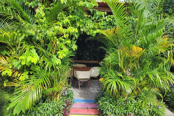 Oasis vía el valle: casa de 4 hab, casita extra, piscina y amplio jardín