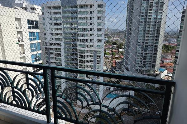 Apartamento amoblado en alquiler