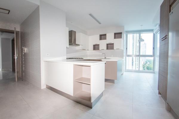 Alquiler de apartamento en regalía tower, con opción a compra