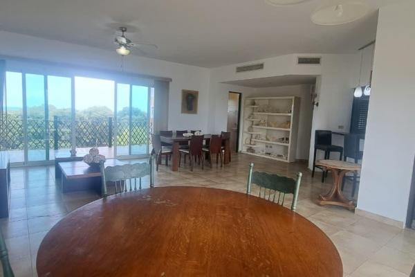 Apartamento de 4 habitaciones en edificio ph el alcazar, en coronado golf