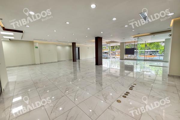 Alquiler local comercial via españa a pocos metros de la ernesto t. lefevre