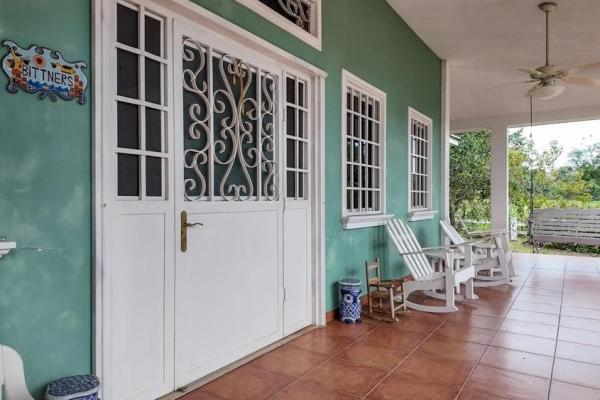 Casa con más de 1 hectárea y dos residencias