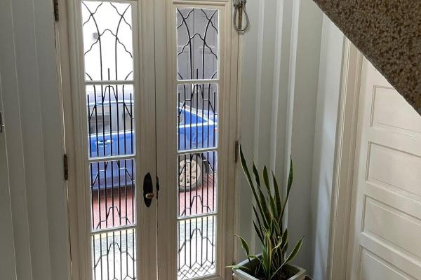 Apartment for sale in old town panama