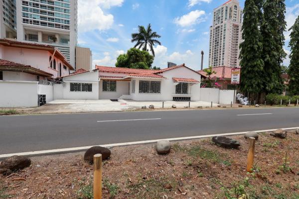 Venta de propiedad comercial en san francisco con zonificación zm5