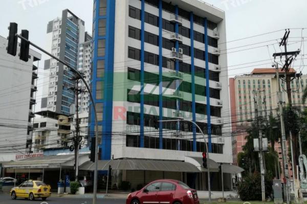 Edificio para oficinas o universidades