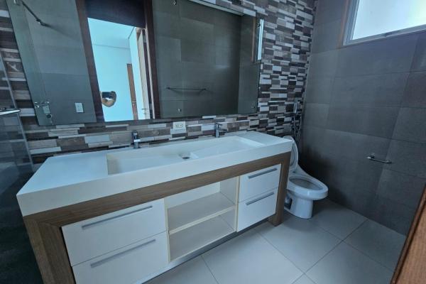Se vende apartamento marbella 47, reposeído