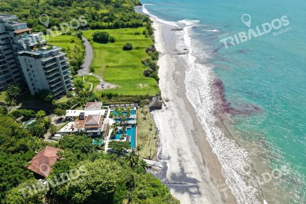 Private-pool beach residence in panama punta caelo