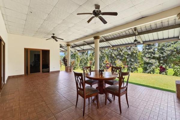 4-bedroom hacienda-style home in david