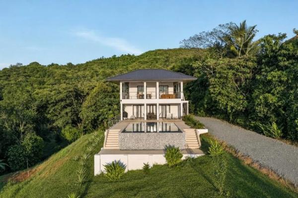 Turnkey ocean-view luxury villa in sea view hills