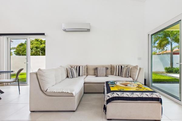Beautiful modern 2 bdrm home with pool