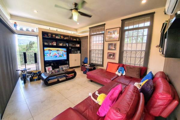 Venta de casa en altos de panamá condado del rey