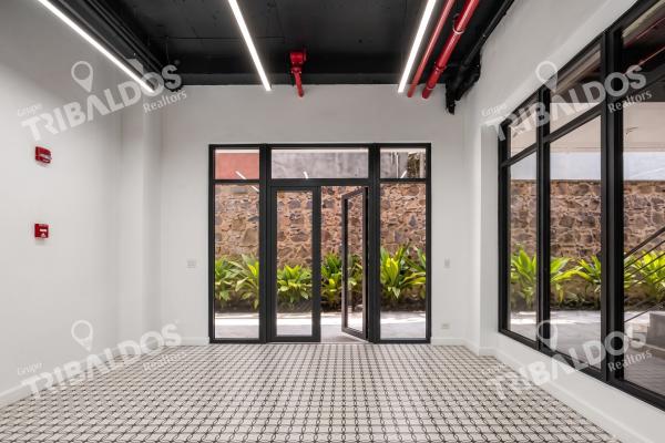 Venta o alquiler de local comercial en la plazuela de alfaro, casco antiguo