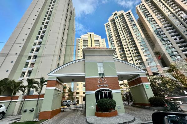 Alquiler o venta apto en costa del este