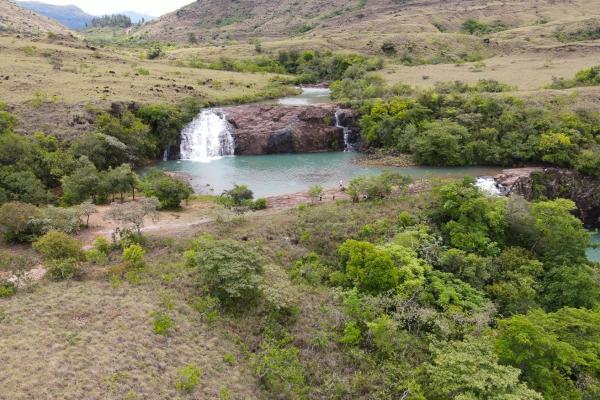 Stunning waterfalls near sante fe with 117 has