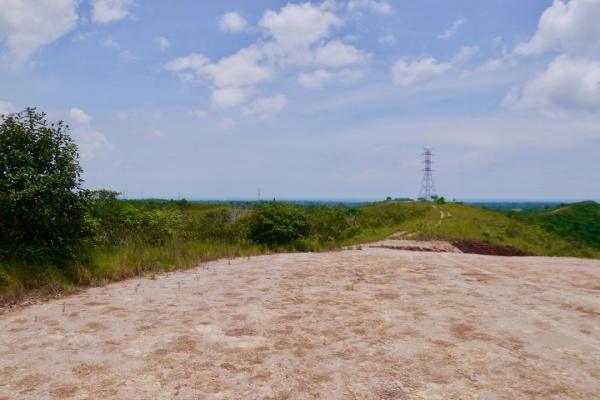 7.5 hectares land, ocean and mountains views