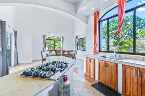 Beachfront estate on 1.5 hectares in playa nanzal