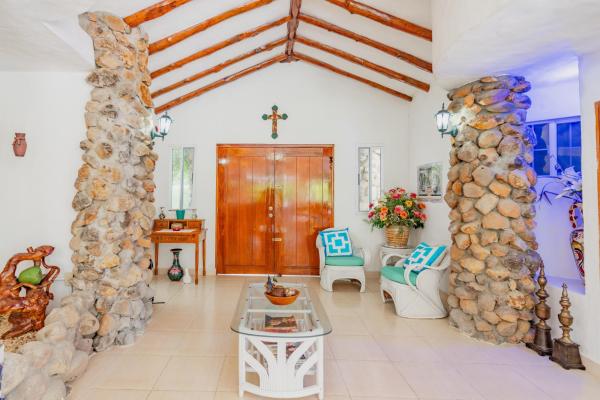 Beach hous in punta barco resort – near coronado