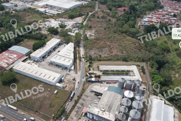 Sale of land on the tocumen road