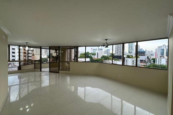 Apartment for sale at marbella
