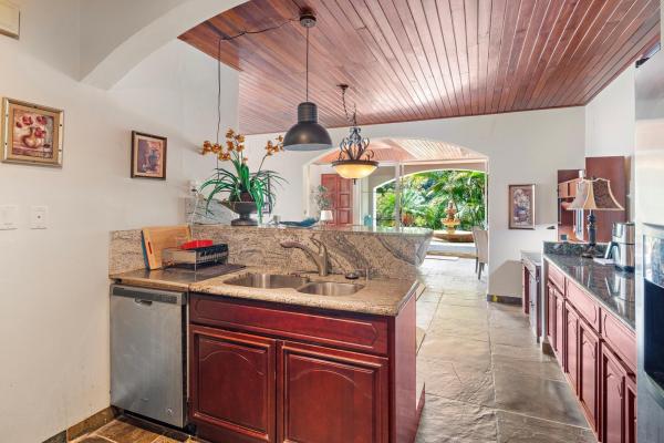 Elegante casa estilo colonial en valle escondido boquete