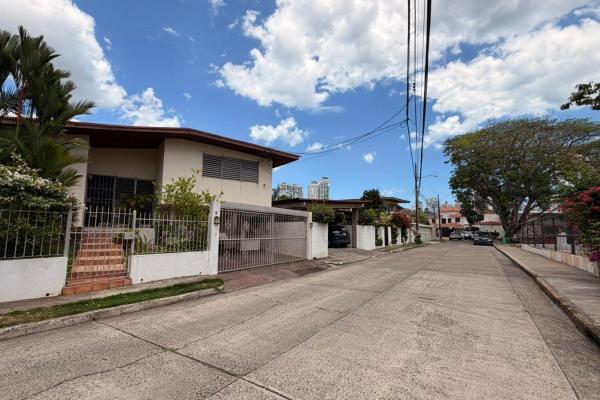 Se vende casa en villa lilla san francisco