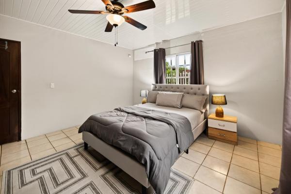 Oceanfront rental — playa malibú, gorgona