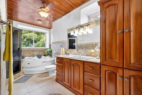 Highland investment estate with rare water concess