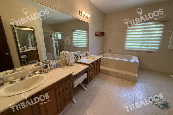 Sale of house in costa serena, costa del este