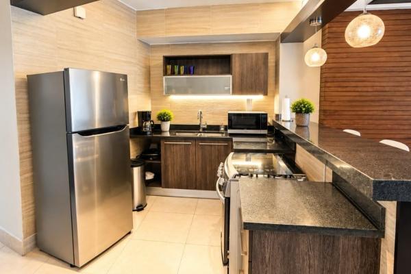 2-bedroom apartment | ocean waves | nueva gorgona