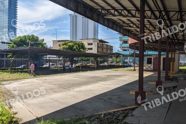 Venta de terreno en la ave. justo arosemena