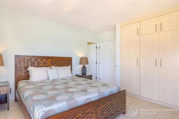 Condominio de lujo frente al mar en boutique biltmore – nueva gorgona