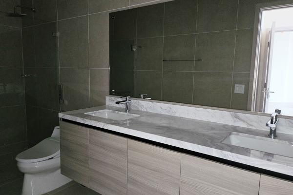 Sale of apartment in ocean house santa maria with large 70m2 terrace
