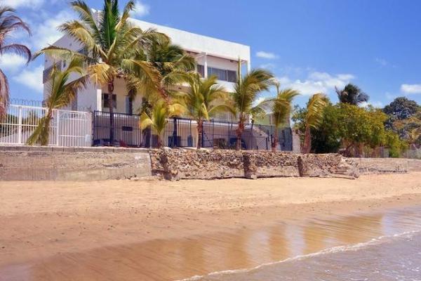 Id 10037 oceanfront italian villa 20 minutes away