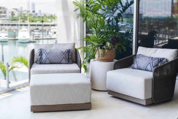 Waterfront 6 – wake up to the marina, own the view