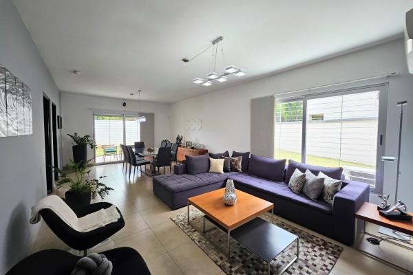 Sale of house in dorado village in condado del rey