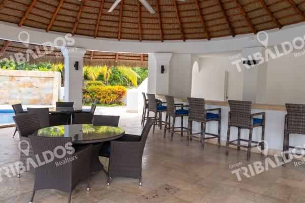 Venta de apartamento en ph hoyo 18 islamar, vista mar
