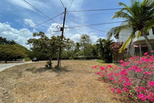 Venta de terreno con acceso al mar en rio hato