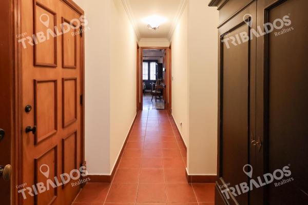 Venta de casa de 2 niveles en altos del golf