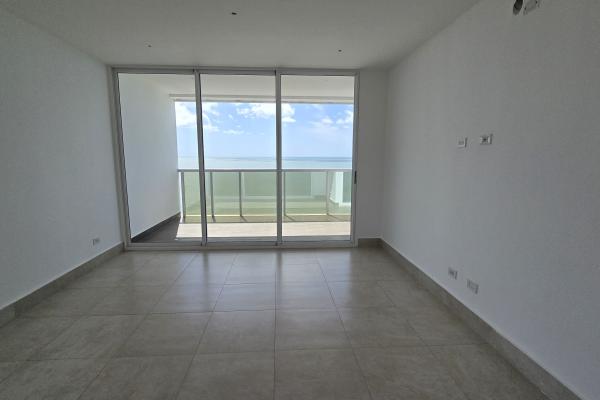 Venta de apartamento en ocean waves nueva gorgona